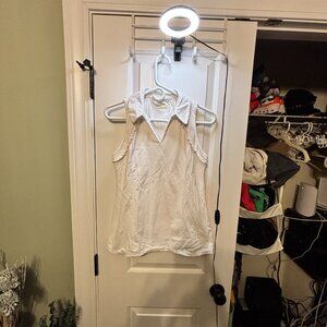 Pre-worn MINT Lilly Pulitzer Women's Size Medium White Ruffle Sleeveless Lux Top